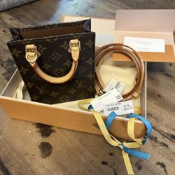 Louis Vuitton Petit Sac