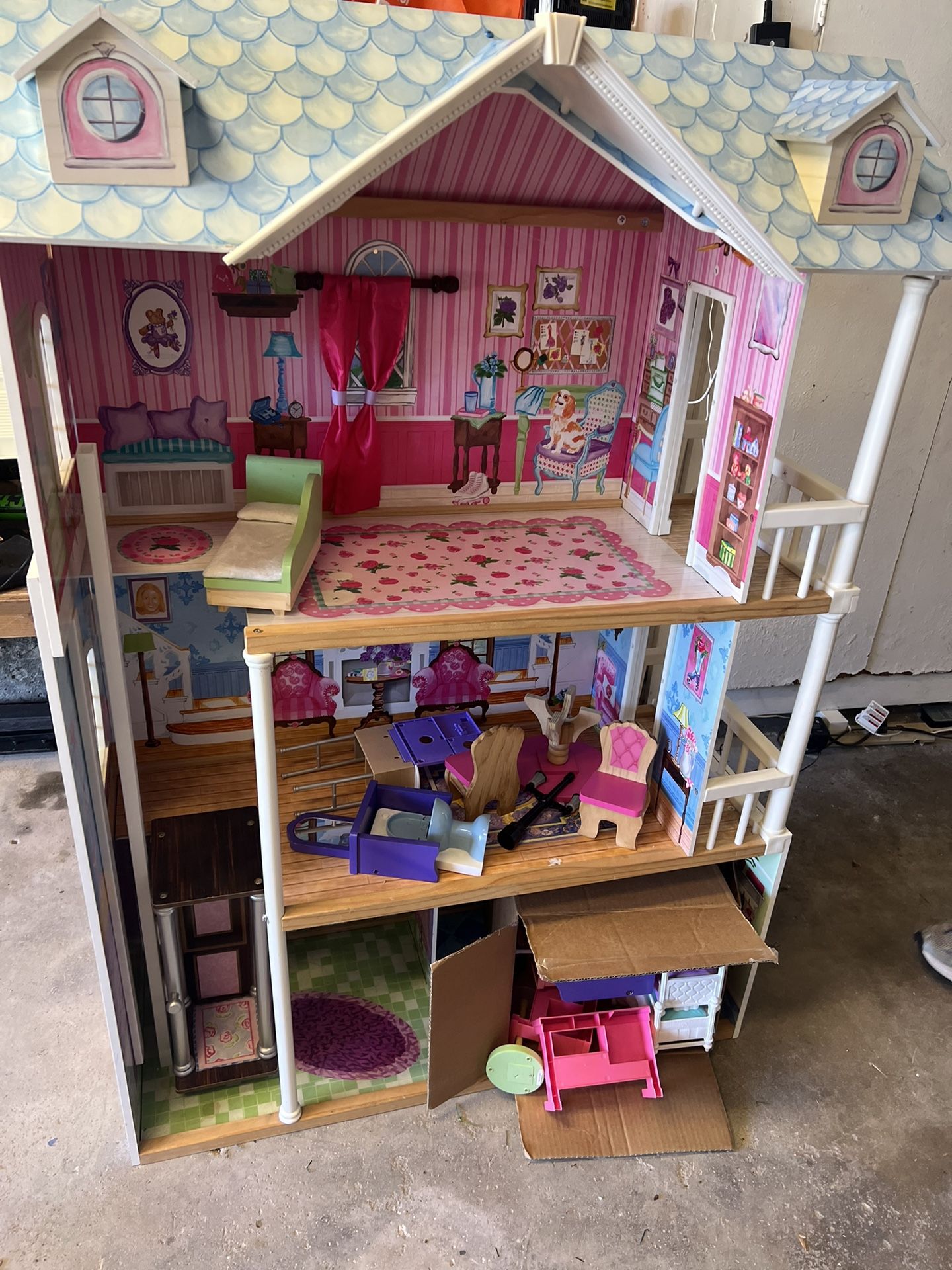 Doll House Dolls Accessories All Included for Sale in Snellville, GA -  OfferUp