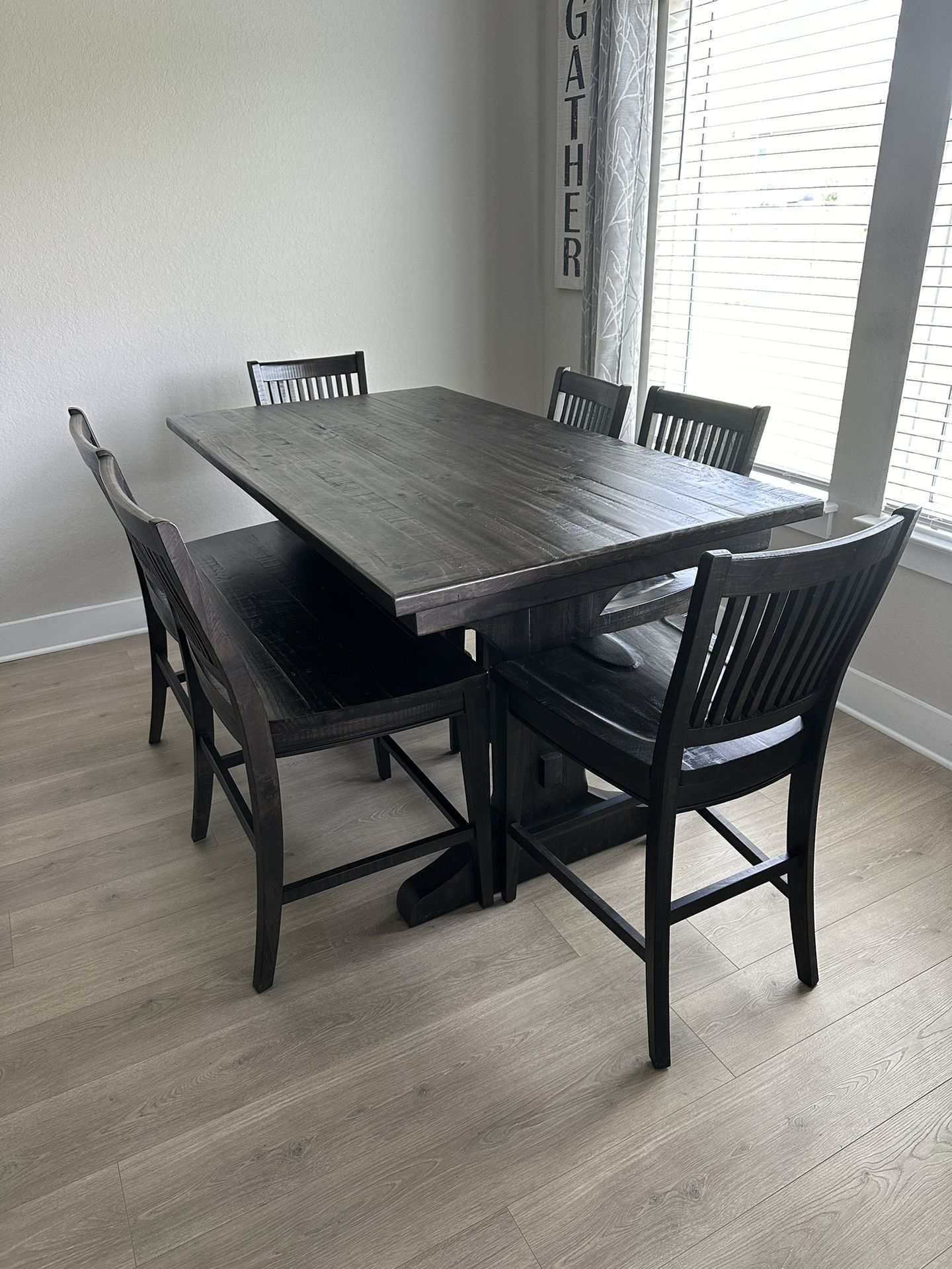 Living Spaces Valencia Counter Height Table Set