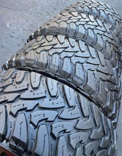 33*12.50r20 Toyo set de Tires en buenas condiciones de gods