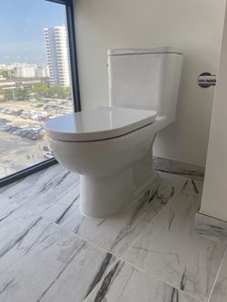 Brand New Hotel Quality Toilet Brand New