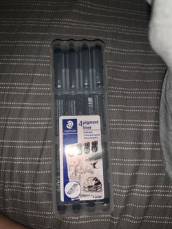 Pigment Liner