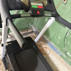 Golds Gym Treadmill