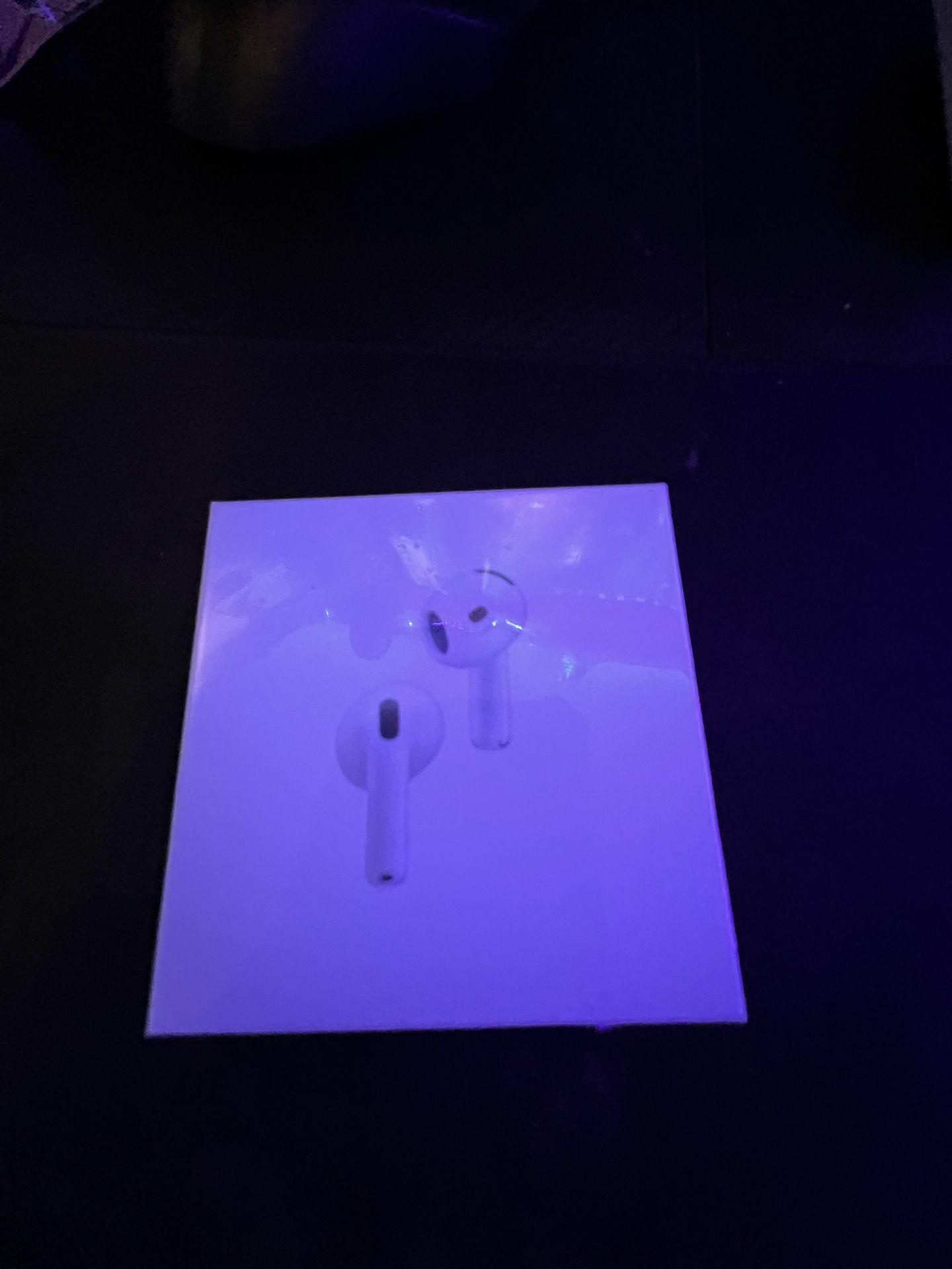 Airpods 4th Gen