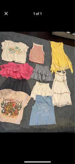 GIRLS LOT OF 12-14 CLOTHES