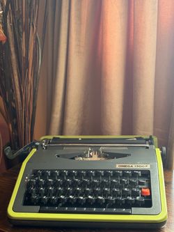 Omega 1300F Type Writer