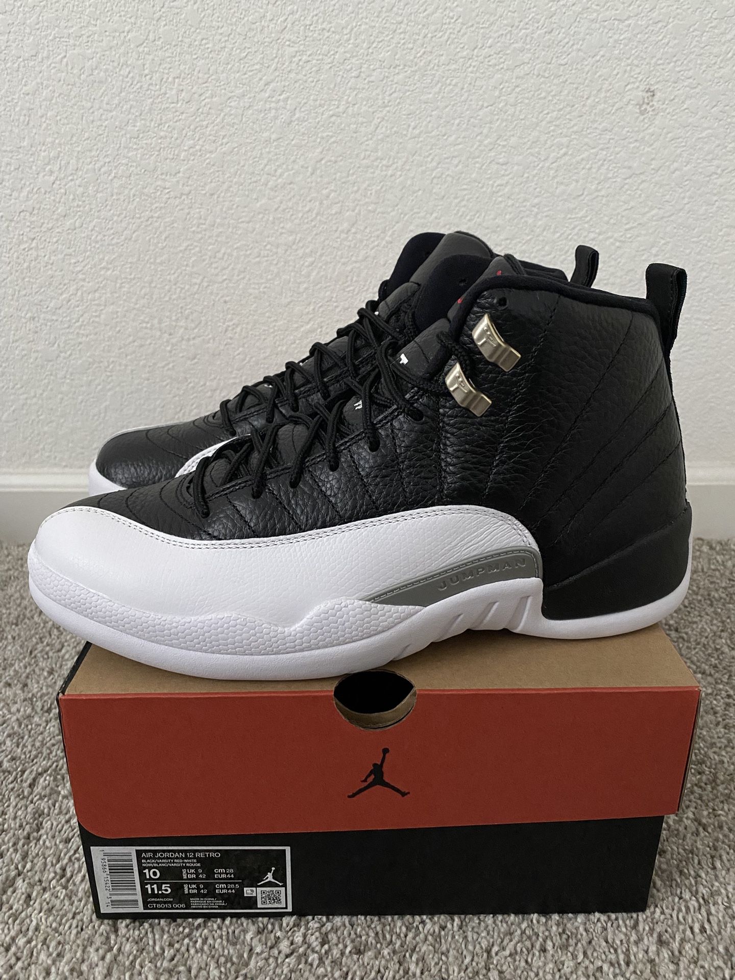 DS Air Jordan 12 Playoffs Size 10