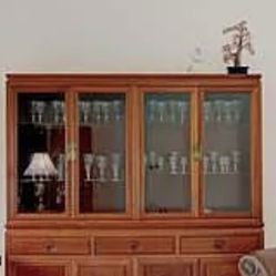 China Cabinet / Hutch
