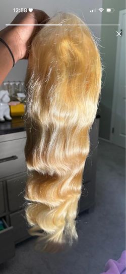 32 inch blonde wig