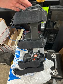 Used Knee brace