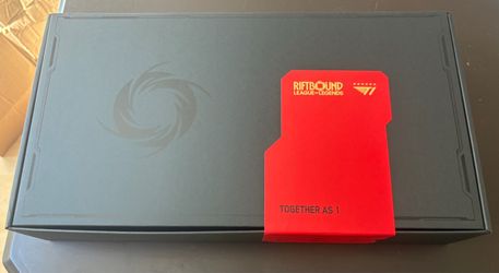 Riftbound x T1 2025 Worlds Champion Signature Edition sealed
