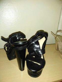 Black heels by Gianni Bini size 6