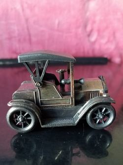 Model T Ford metal die-cast pencil sharpener