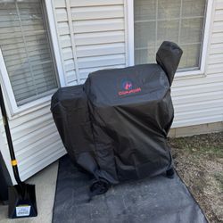 TRAGER GRILL