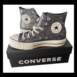 Women’s All Star Chuck Taylor Lift Platform Canvas Sneakers Size 7.5 