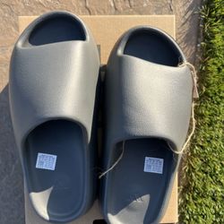 Adidas Yeezy Slides Onxy