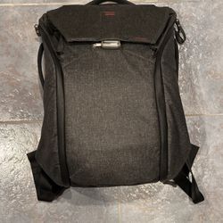 Peak Design 30L Everyday backpack 