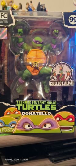 New in box Donatello PCS Collectibles PVC Statue