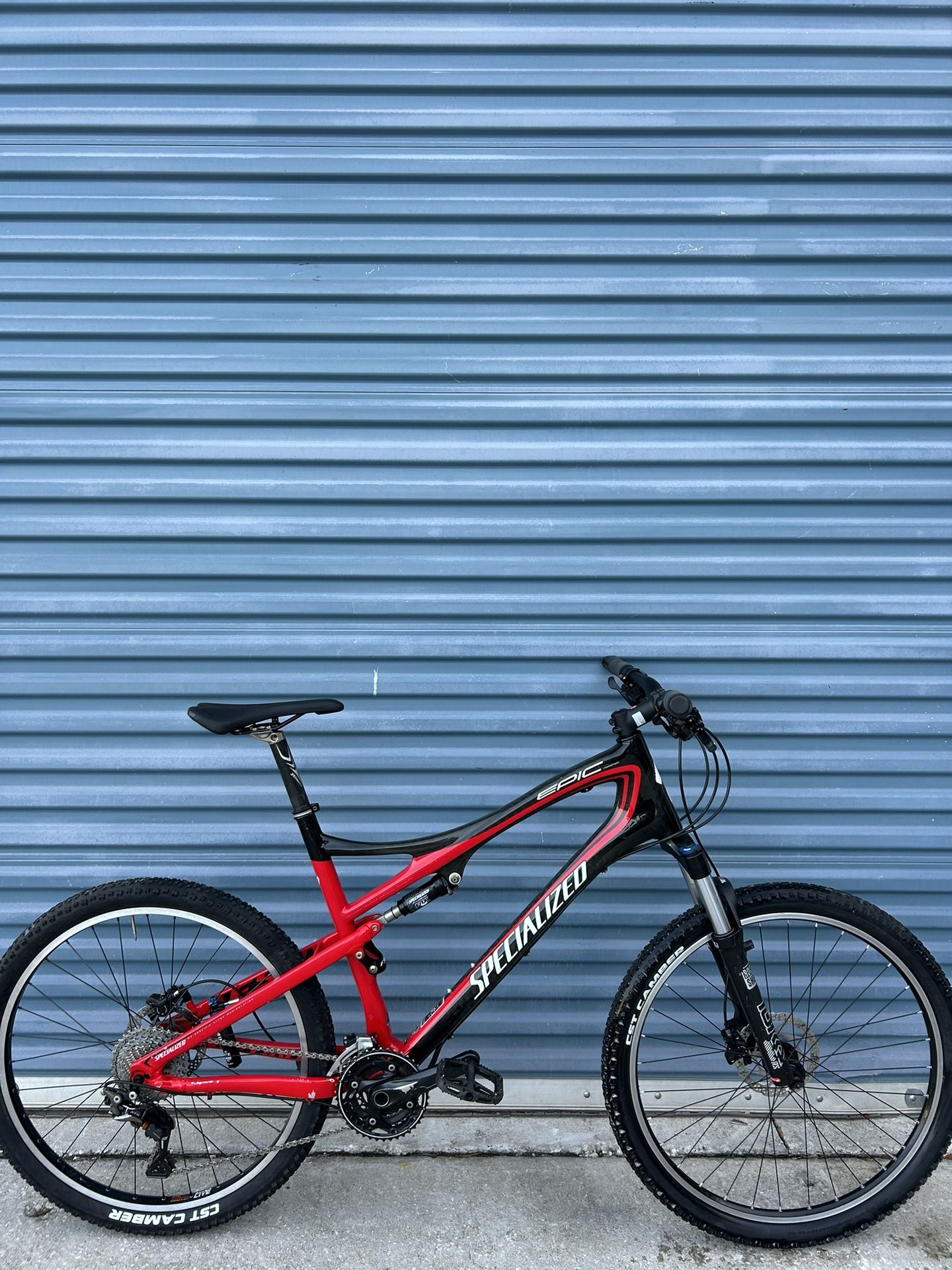Specialized Epic Carbon Full Suspension Mountain Bike
