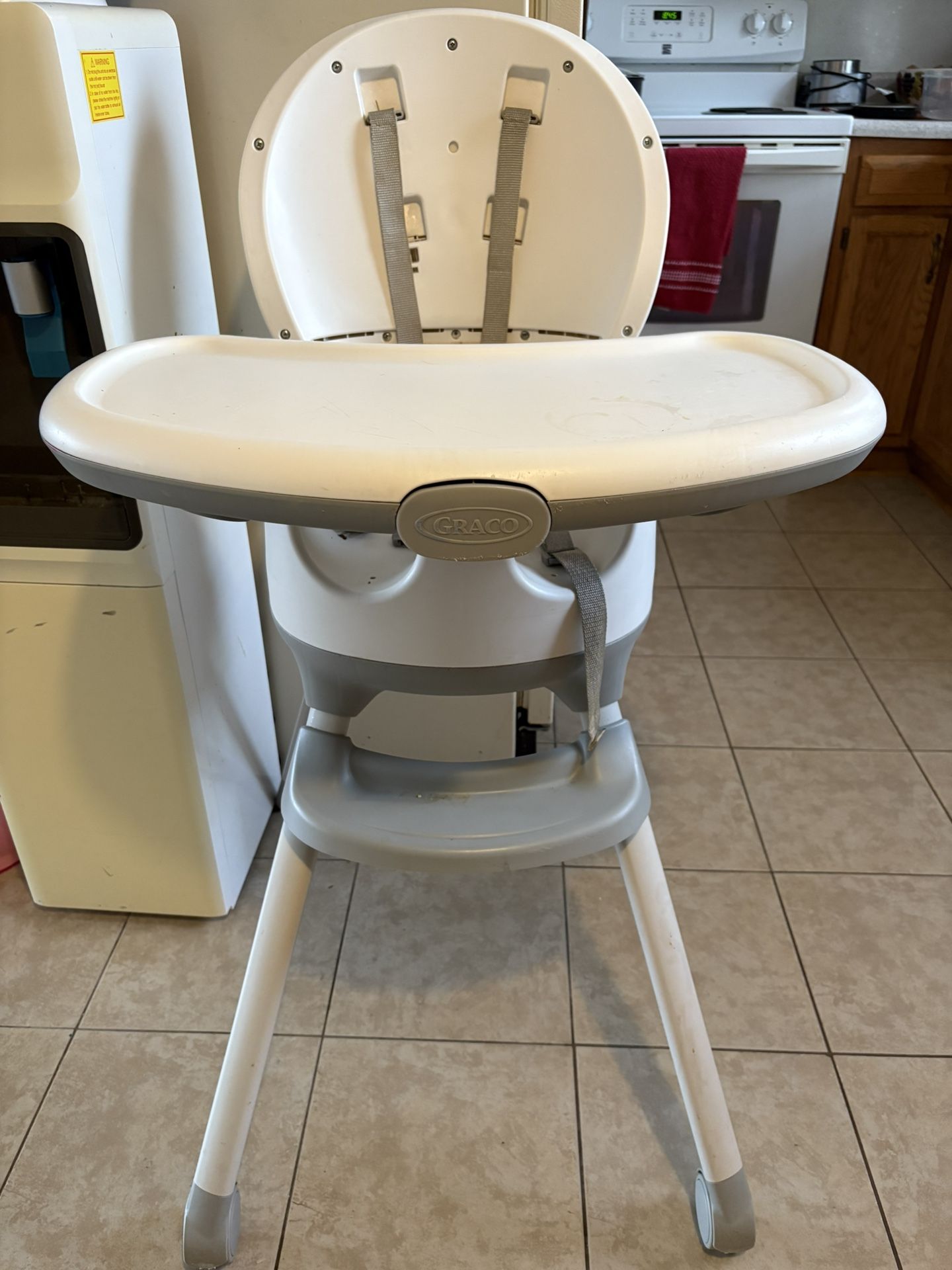 Infant High Chair/Toddler Chair & Table
