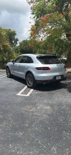 2015 Porsche macan S