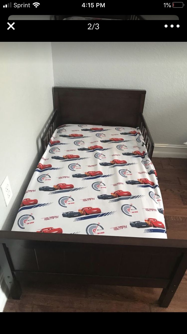 Toddler Bed +Matress