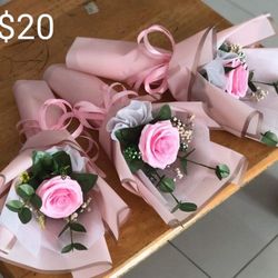 Valentines Day Gifts And Bouquets