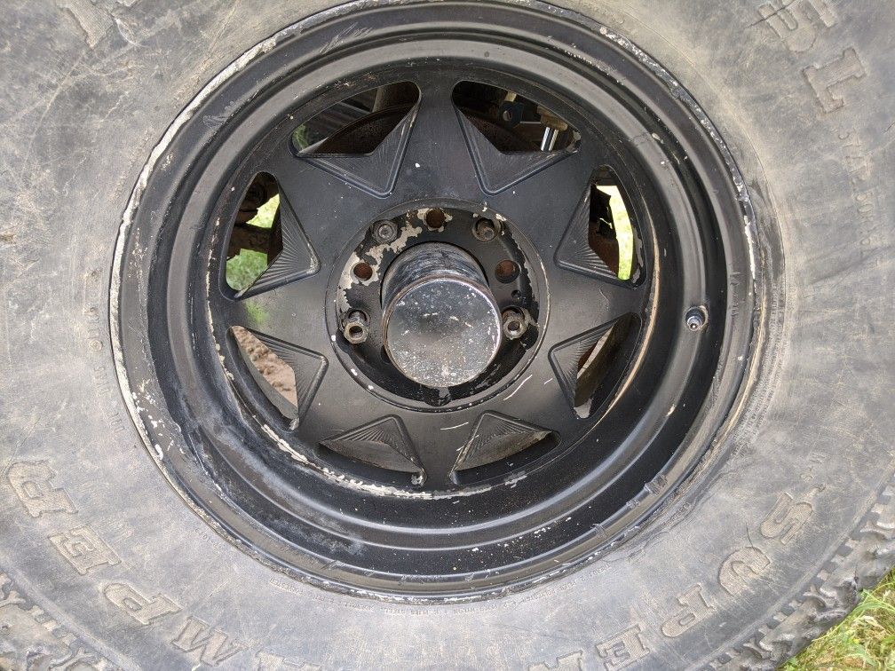 (4) 16" rims off of 8 Dodge Ram. Bolt pattern 5 lug universal for Sale