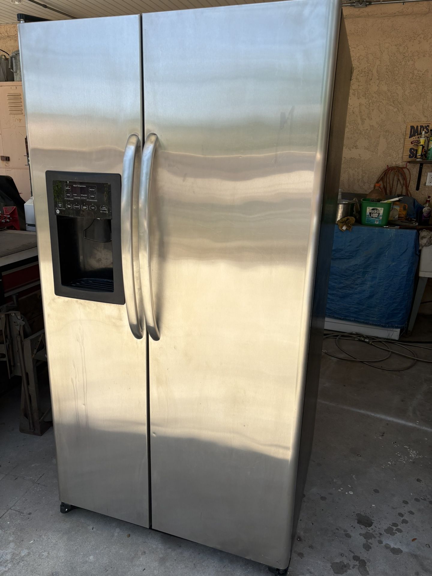 Refrigerator