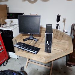 Full Computer Set Up No Mouse.