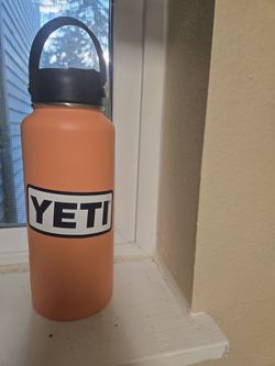 New Yeti 26oz Peach tumbler