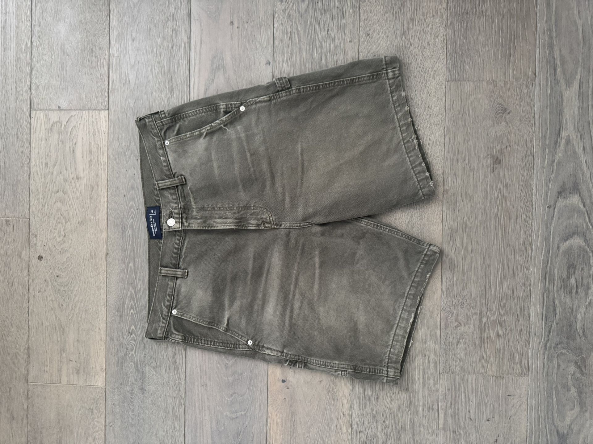 Abercrombie & Fitch Authentic Rigid Baggy Denim Short