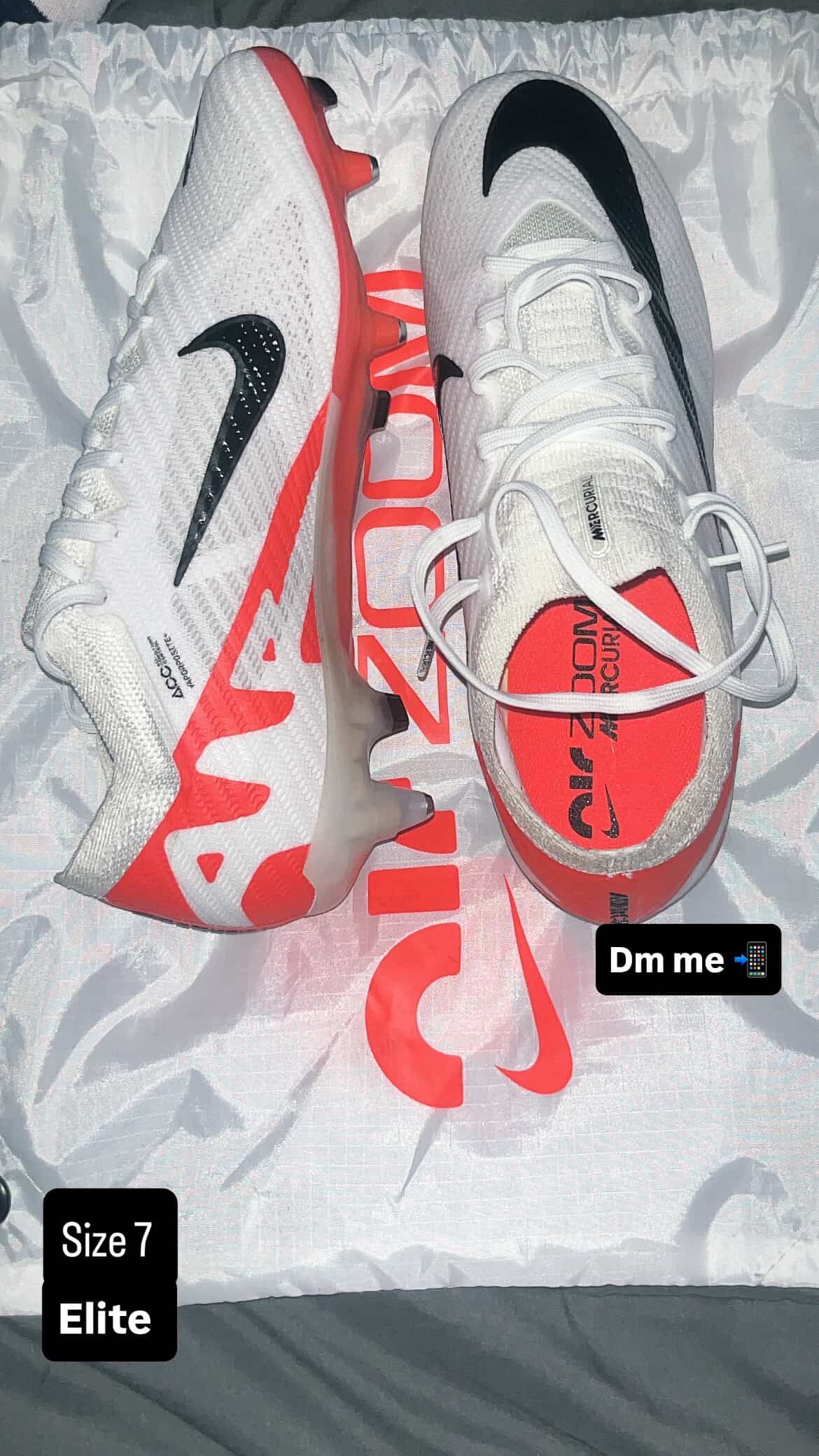 Nike Elite Size 7