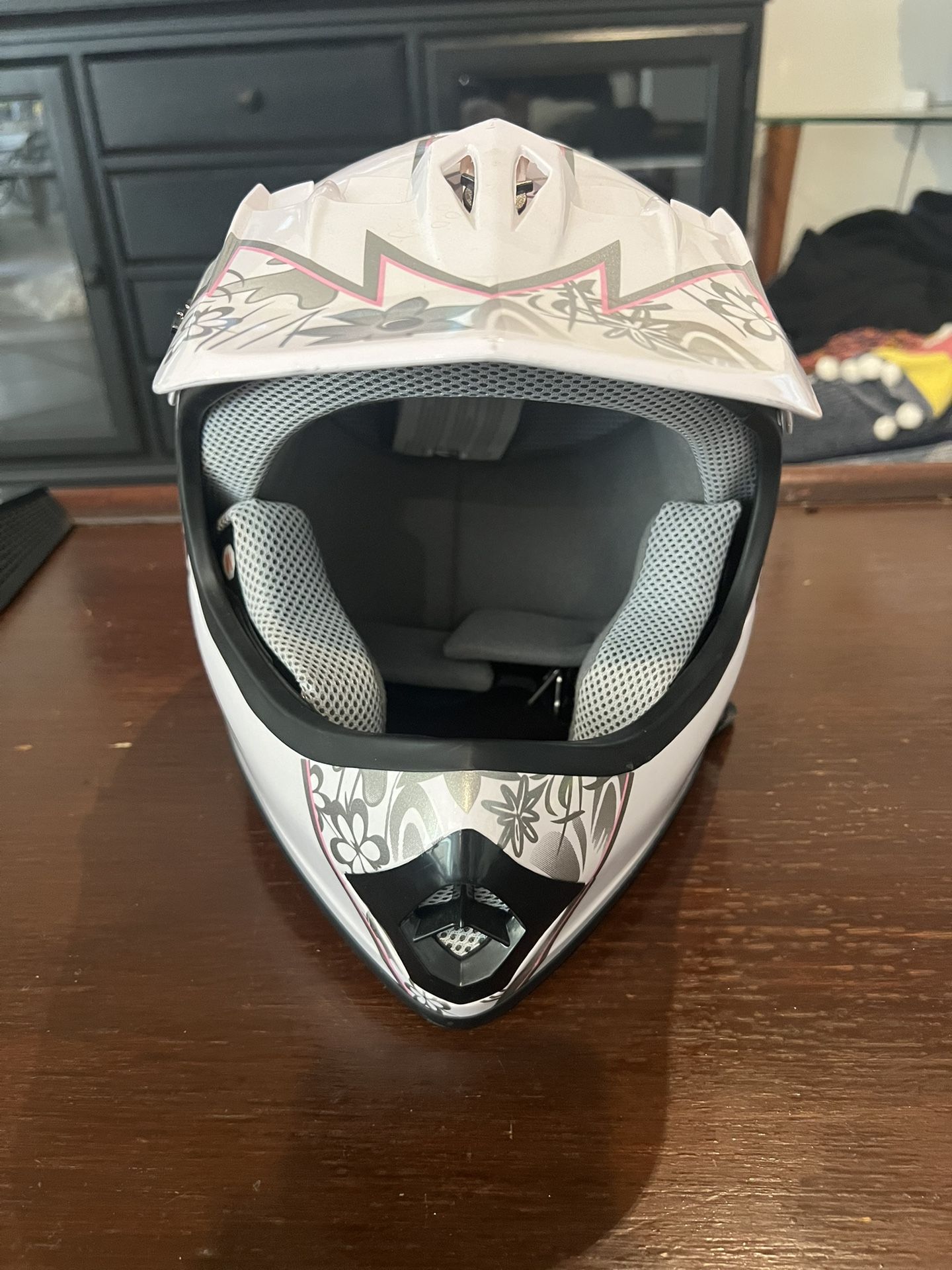 TCMT HY601 Motorcycle Helmet (White/Pink Butterfly)