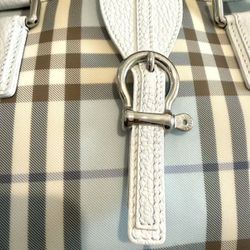 Selling my wife’s bag