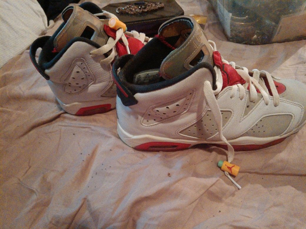 Air Jordan 6 Unisex 6.5 Y
