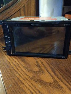 Pioneer touch screen stereo