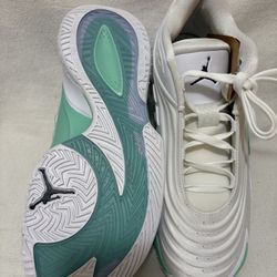 JORDAN LUKA 3,  White/black, 11 men’s 