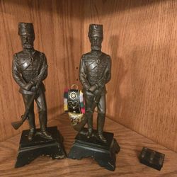 Pair Of Bronze Civil War Soldiers