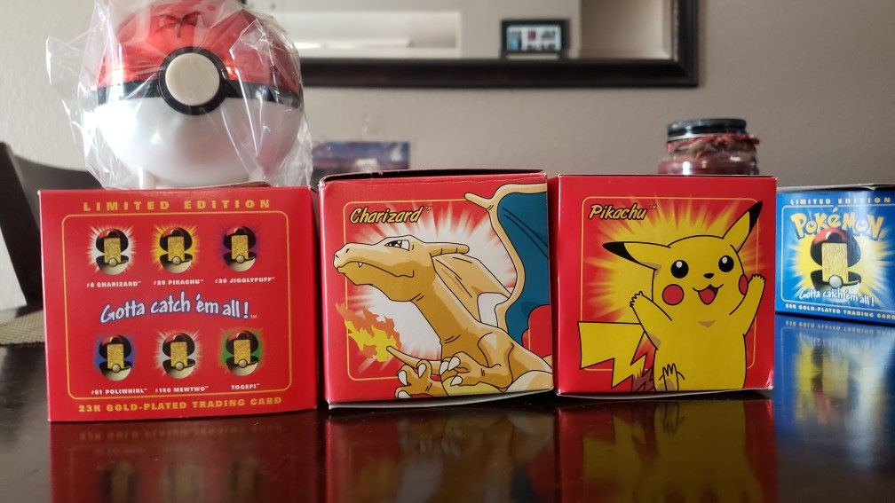 Pokemon 23k Gold - Plated Trading Card /poke Ball