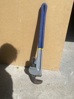 2 Foot Long Alumn. Pipe Wrench 