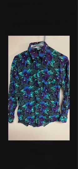 CA. VINTAGE MEN’s DRESS SHIRT. POLICY BRAND. SIZE SMALL
