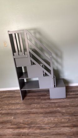 Kids drawer staircase