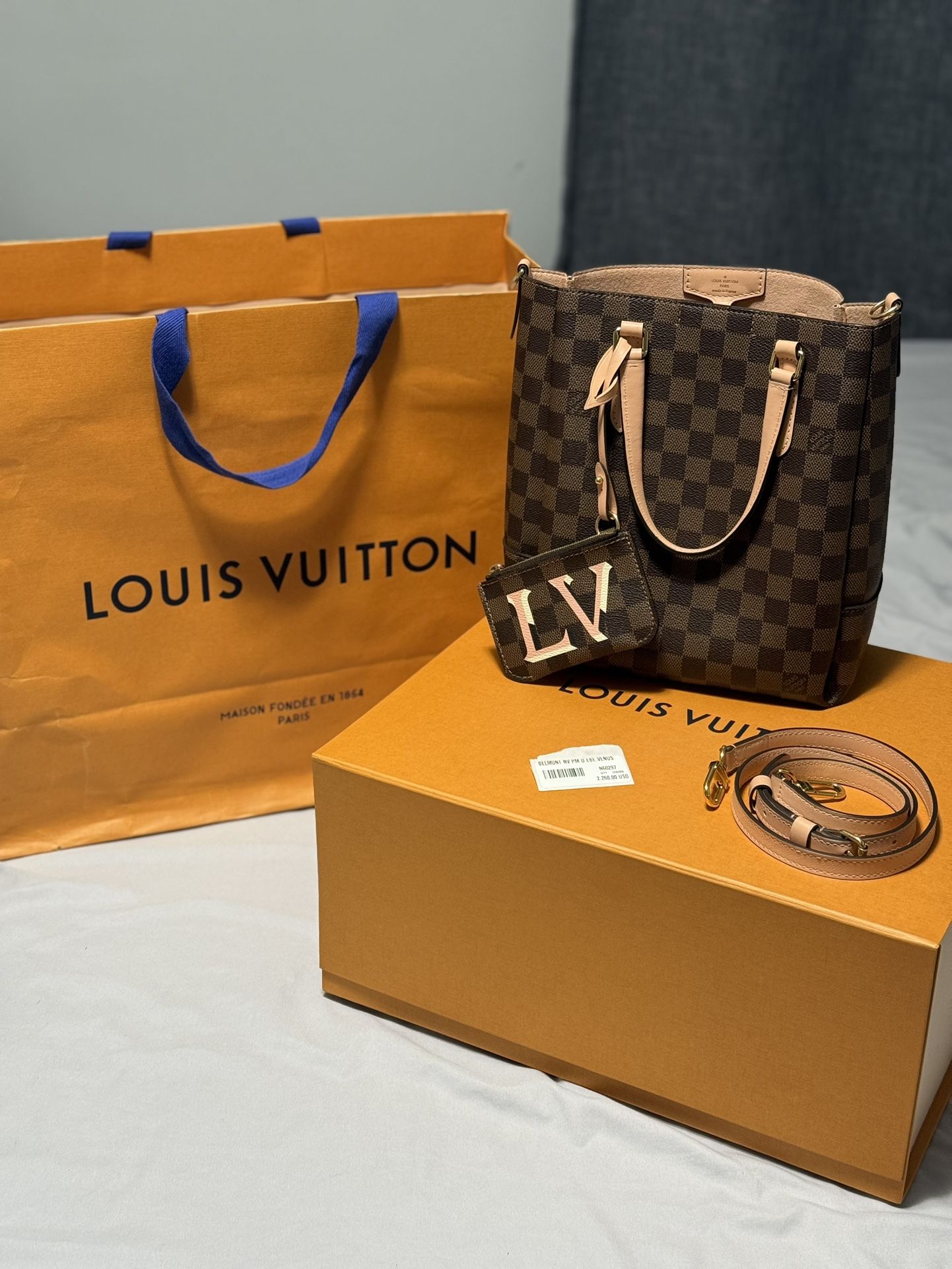 LOUIS VUITTON BAG