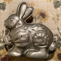 Heavy Aluminum Rabbit Mold for Baking