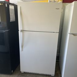 New Whirlpool Top Freezer Refrigerator 33” Wide