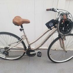 Schwinn Ladies Bike For sale 