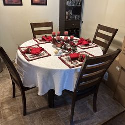 Dinning Table And Chairs Expandable With 6 Chairs