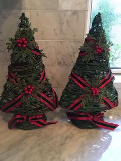 2 Decorative Christmas trees 🎄