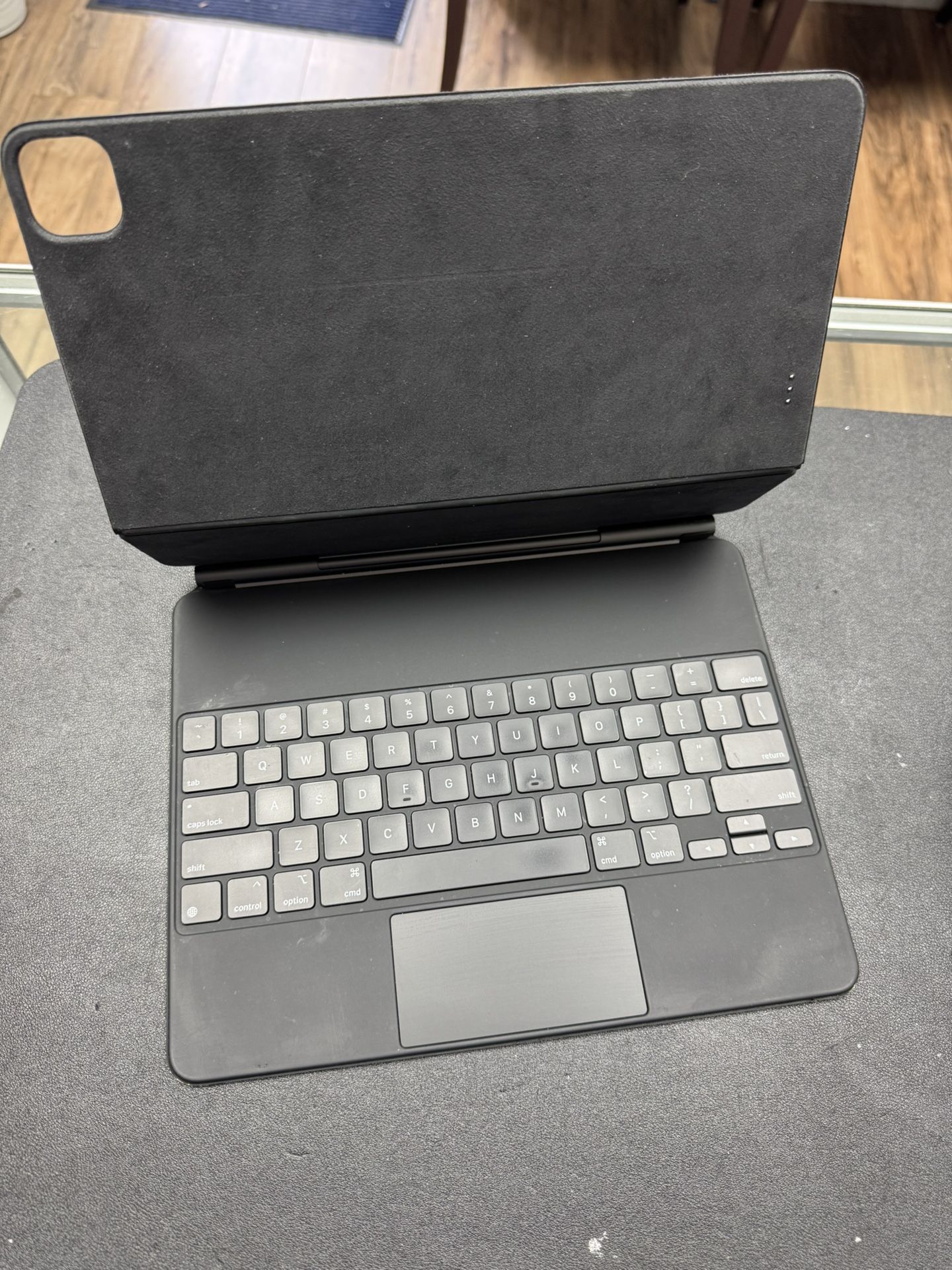 Apple Magic Keyboard - iPad Pro 12.9” 3rd Through 6th Gen
